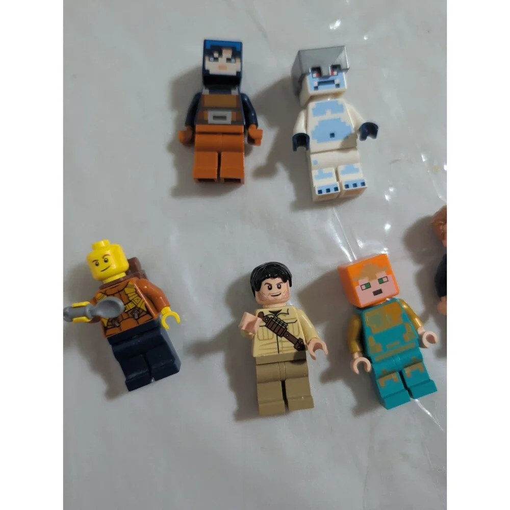LEGO Minifigure Lot of 6  Mixed Characters, Assorted Colors, Plastic Random Figu
